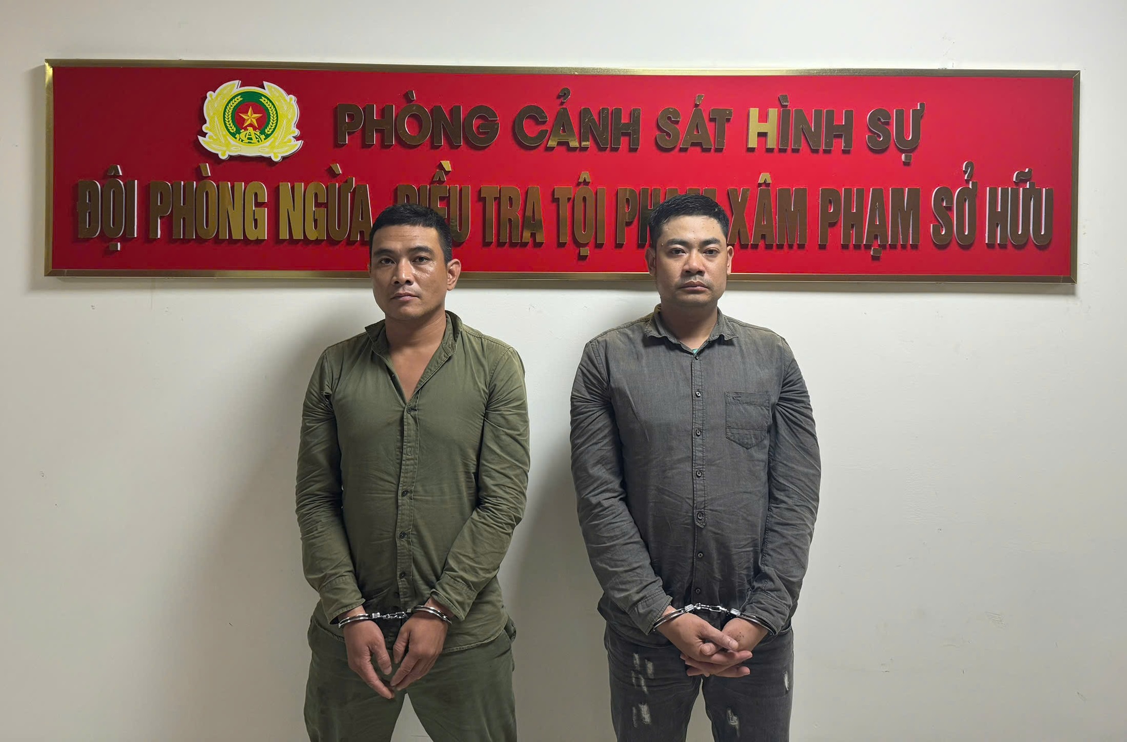 Truy bắt thành công 2 đối tượng giả danh Cảnh sát Hình sự cướp tài sản
